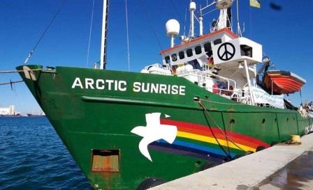 PACMA pide la inmediata liberación del barco de Greenpeace