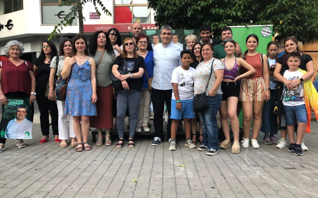 Arranca la campaña de PACMA desde el Boulevard del Gran Capitán de Córdoba con Javier Luna a la cabeza
