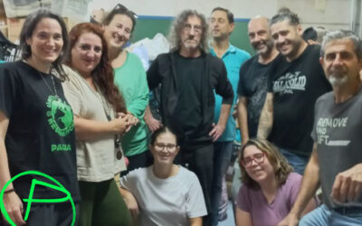 PACMA Sevilla dona dos toneladas de alimentos para los refugios de animales afectados por la DANA